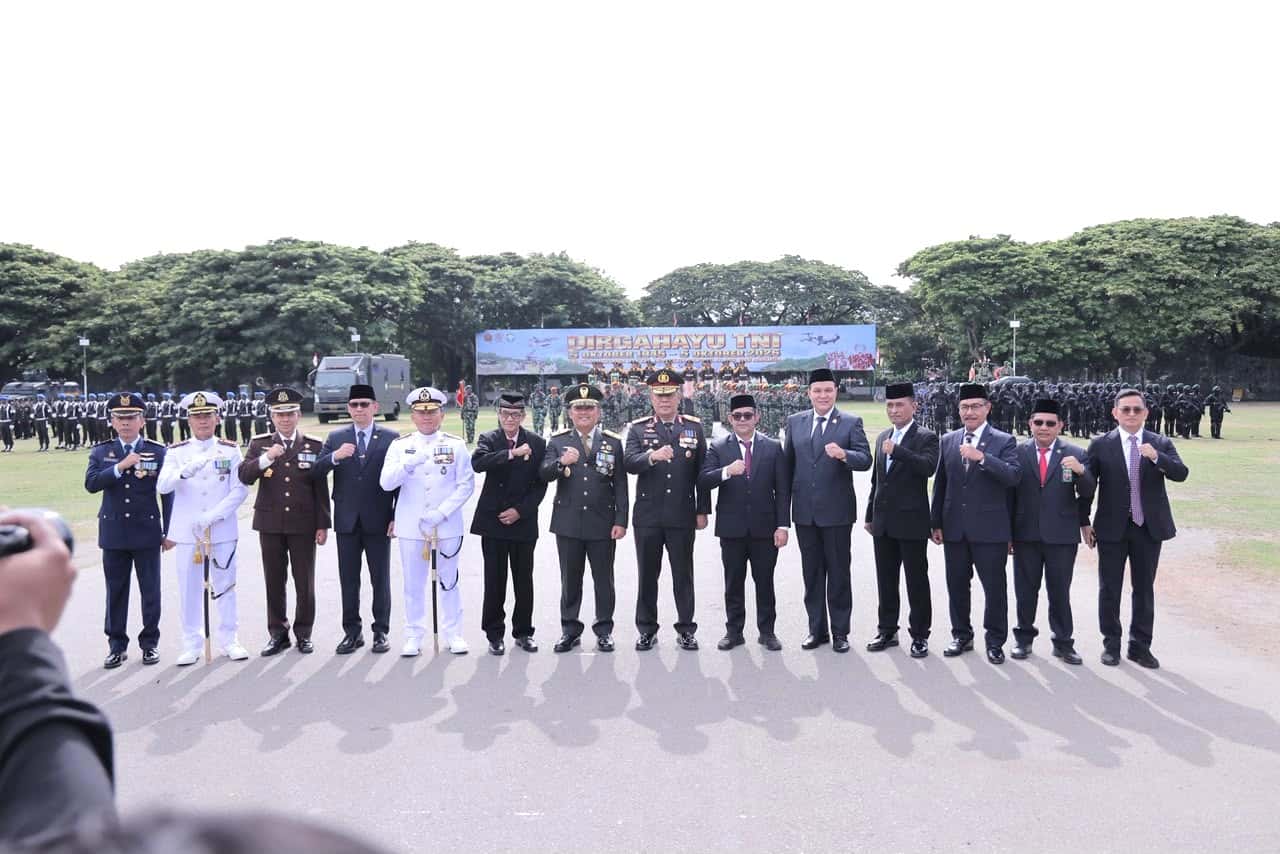 Plt. Sekda Aceh Hadiri Upacara HUT ke-81 TNI di Banda Aceh