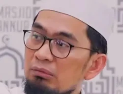 Tak Terbiasa Qunut Tiba-Tiba Imam Doa Qunut, Makmum Harus Bagaimana? Jawaban Ustadz Adi Hidayat