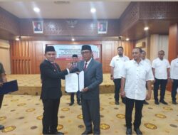 Alhudri Gantikan Diwansyah Sebagai Plt Sekda Aceh