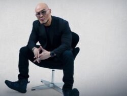Jadi Stafsus Menteri Pertahanan, Segini Gaji Deddy Corbuzier 