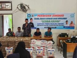 Pemerintah Gampong Trieng Meuduro Tunong Salurkan Sembako untuk Masyarakat