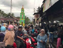 Berburu Takjil di Puasa Pertama, Kelapa Muda dan Boh Rom Rom Masih Jadi Idola