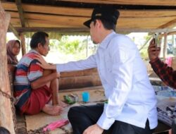 Bupati Aceh Barat Kunjungi ODGJ Di Desa Layung