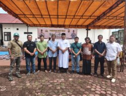 Polres Subulussalam Bagikan Daging Kurban kepada Wartawan dan Masyarakat