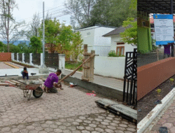 Minim Pengawasan, Papan Proyek Landscape Puskesmas Ulee Kareng Baru Dipasang Saat Ditemui Wartawan