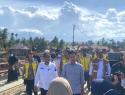 Kapolda Aceh Dampingi Wapres Gibran Tinjau Lokasi Banjir Bandang di Pidie Jaya