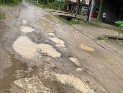 Bak Kubangan Kerbau, Jalan Rusak di Meunasah Manyet Aceh Besar Kerap “Makan Korban”
