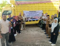 Peduli Banjir Tamiang, Masyarakat Bakongan dan Komunitas Peduli Wareh Kirim Satu Truk Bantuan