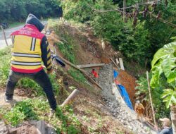 BPJN Aceh Mulai Tangani Longsor Meukek, Namun Sorotan Tertuju pada “Absennya” Pengawas dan Sikap Tertutup Pekerja