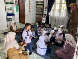 Hari Pertama Sekolah di Bireuen: Fasilitas Rusak Diterjang Banjir, Siswa PAUD Tetap Ceria Belajar di Lantai