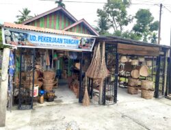 Menjaga Nafas Kerajinan Tradisional di Kedai Runding: Produk Anyaman Lokal Lawan Arus Pabrikan