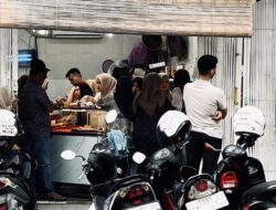 Harga Emas Melemah ke Rp2,29 Juta, Warga Banda Aceh Serbu Toko Perhiasan untuk ‘Panic Buying’