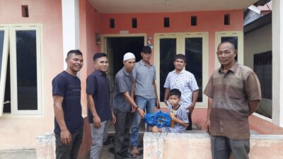 Jelang Idulfitri, Pemerintah Desa Pulokambing Salurkan Santunan untuk Anak Yatim