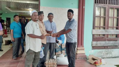 Uluran Tangan Warga Pulokambing Hadir untuk Korban Kebakaran Kota Fajar