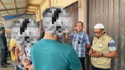 Satpol PP dan WH Aceh Besar Gerebek Warga Makan Siang di Pasar Induk Lambaro