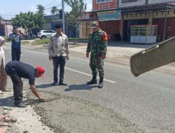 Warga Keluhkan Jalan Berlubang, Kecamatan Kuta Baro Lakukan Perbaikan Darurat