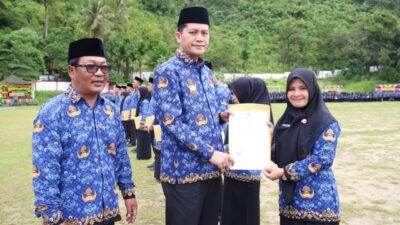 Bupati Aceh Selatan H. Mirwan MS Serahkan SK kepada 4.056 PPPK Paruh Waktu