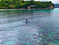 Wisata Paddle Board di Bukit Lamreh Tawarkan Sensasi “Healing” di Laut Biru Aceh Besar