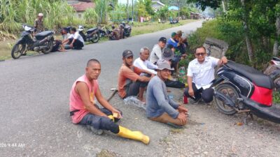 Gotong Royong Bersihkan Saluran Irigasi, Warga Kampung Paya Dukung Swasembada Pangan 2026