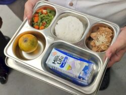 Warga Banda Aceh Keluhkan Kelangkaan Susu UHT, Diduga Terdampak Program MBG